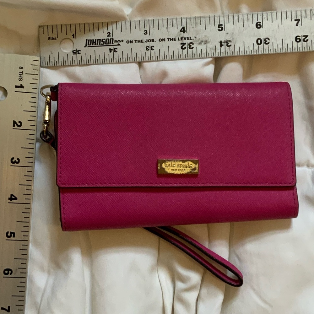 Kate Spade Fuchsia Wristlet